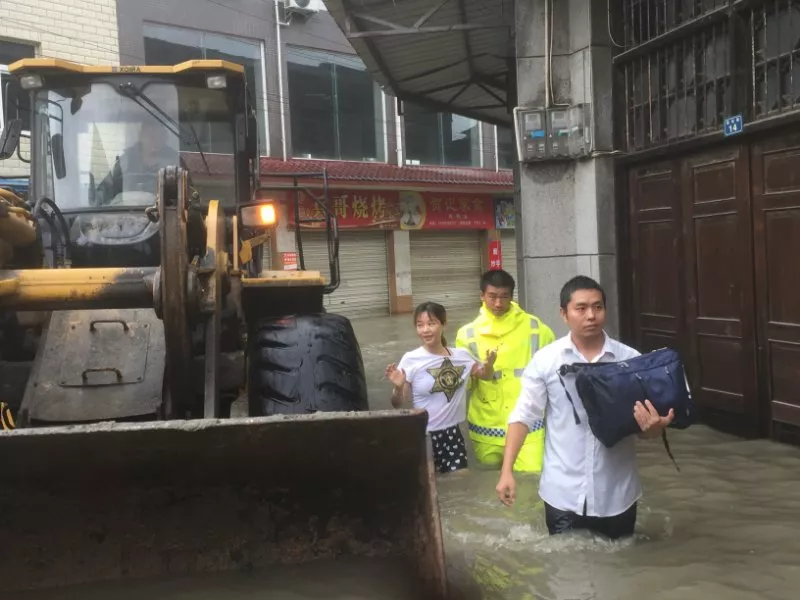 点击进入下一页